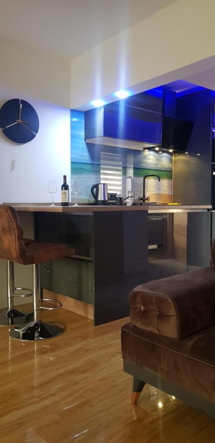 Centar 5 Star Apartment Kraljevo Bagian luar foto