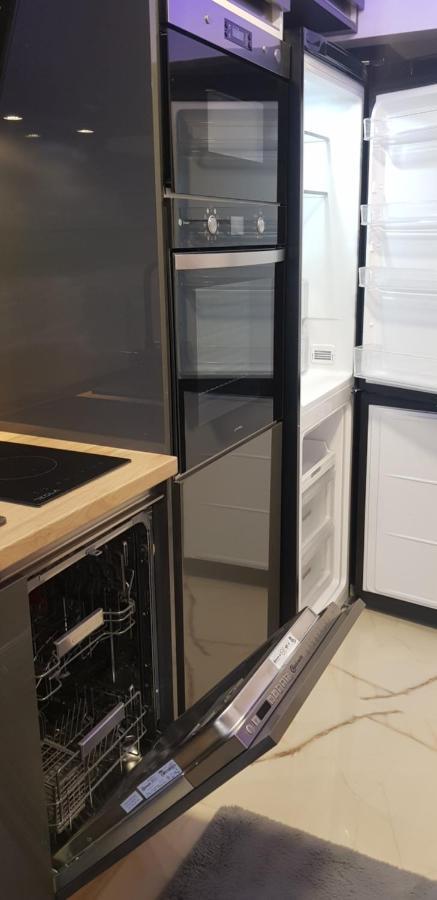 Centar 5 Star Apartment Kraljevo Bagian luar foto