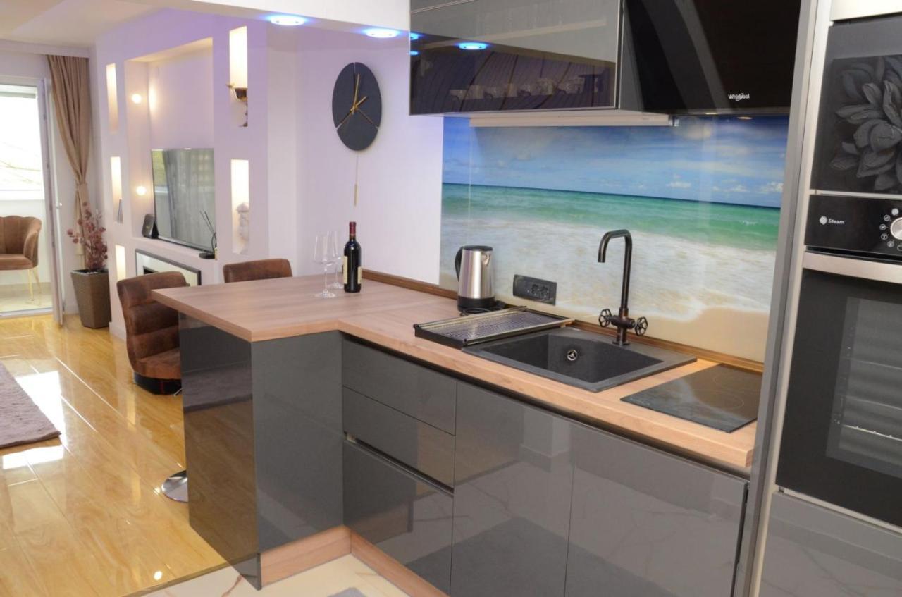 Centar 5 Star Apartment Kraljevo Bagian luar foto